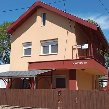 Apartment Gyoengyvirag Apartmanhaz *