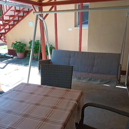 Gyoengyvirag Apartmanhaz Hajdúszoboszló